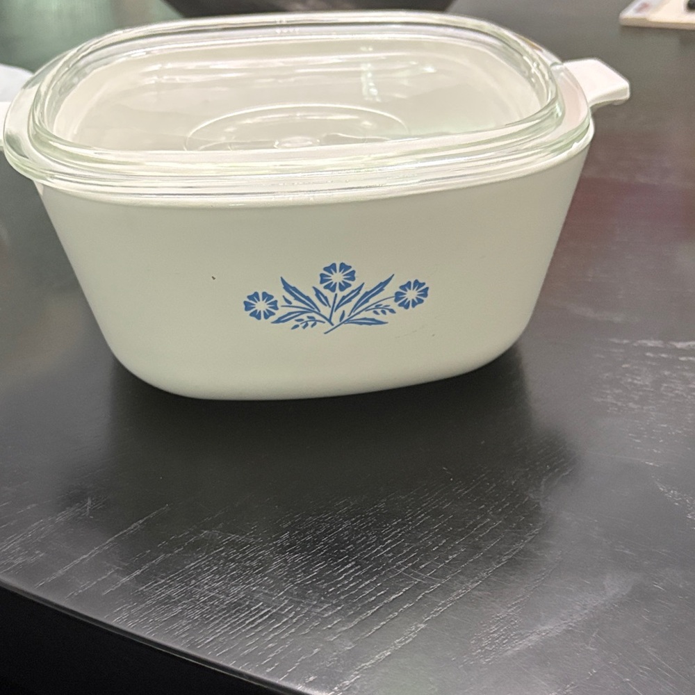 Corningware White Casserole with Blue Floral Pattern and Clear Lid